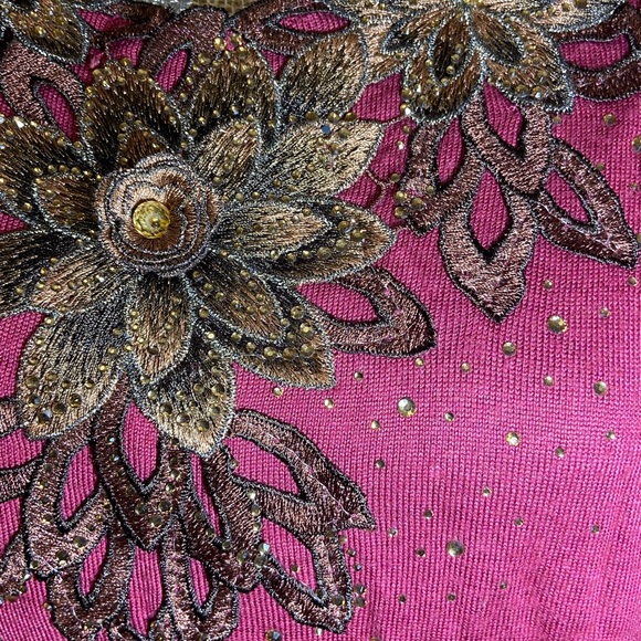 Tiansi Chinese Style Woman's Blouse with Flower Embroidery, NWT - Picture 4 of 10